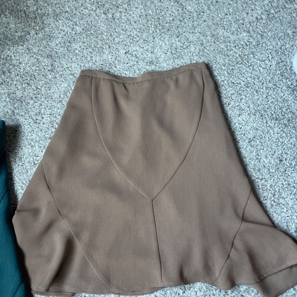 Skirts - Picture 2 of 2